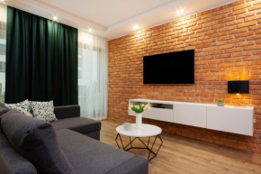 LUX Unique Rzeczypospolitej Apartment with Parking by Renters Prestige